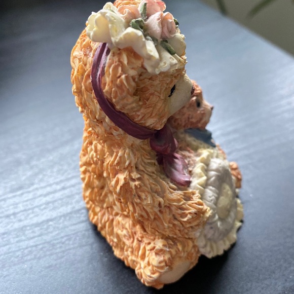 Bainbridge Bears Heart Full of Love Figurine - Picture 2 of 8